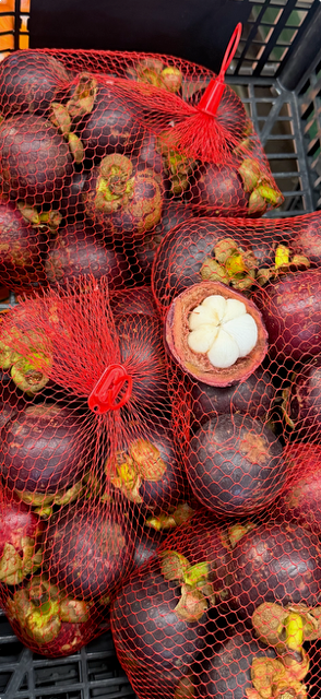 Mangosteens – The Superfruit for Health & Wellness